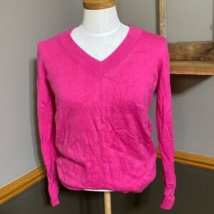 JcPenney fuschia pink v neck light weights sweater size Medium NWT